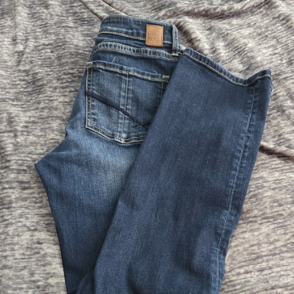 BKE Blue Straight Leg Jeans with Classic Fading - Picture 10 of 10